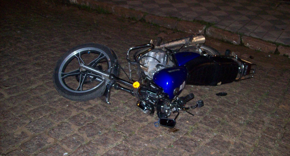 Motociclista sem habilitação sofre acidente no centro de São Sepé