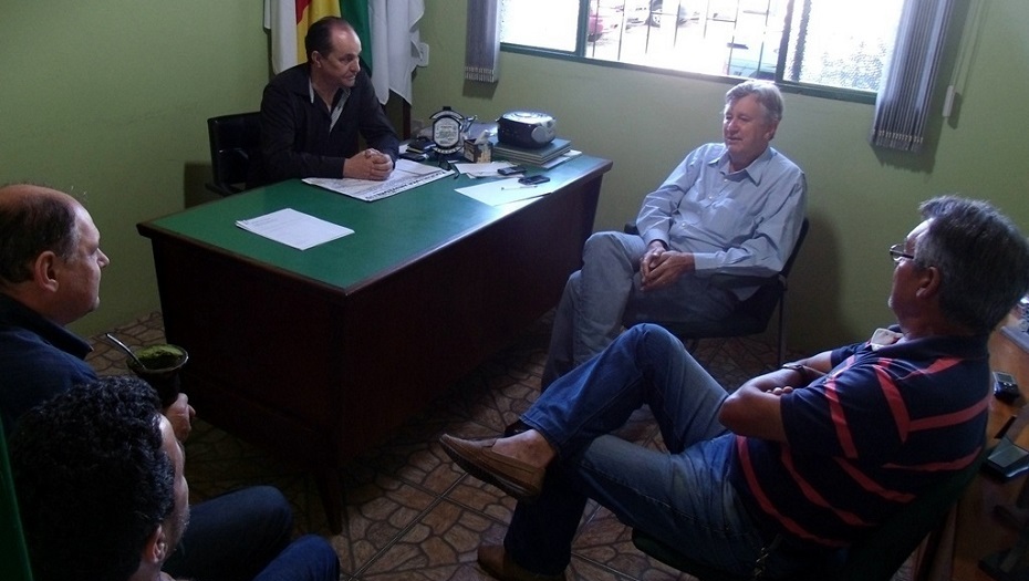 Sindicato Rural recebe a visita do Deputado Luiz Carlos Heinze