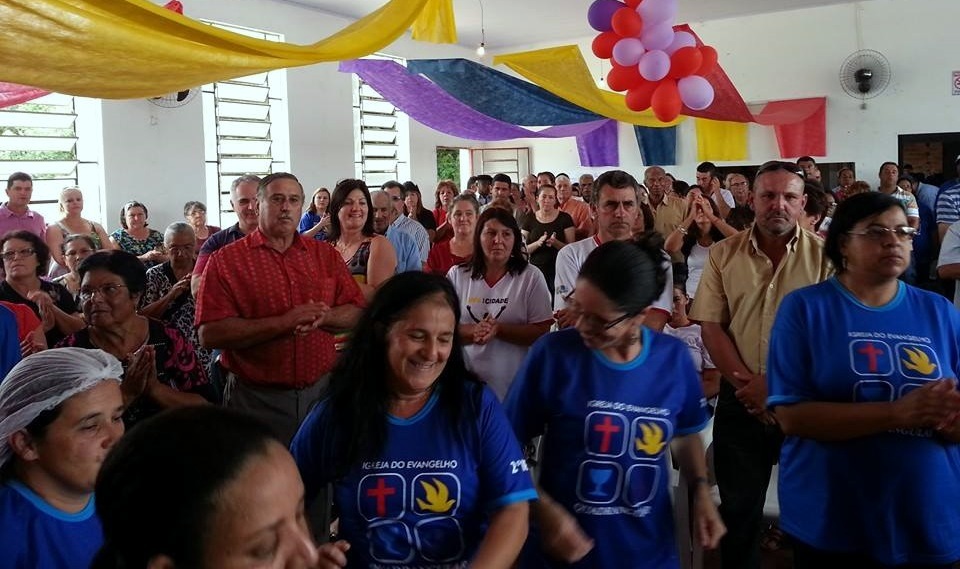 Dia do Evangélico reuniu centenas de pessoas em Formigueiro