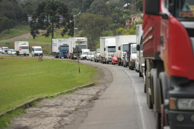 Caminhões receberão chip para impedir roubo de cargas