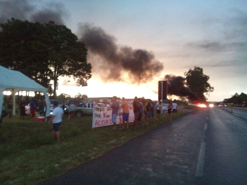 protesto 392 caminhoneiros