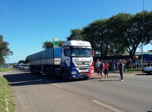 protesto caminhoneiros (1)
