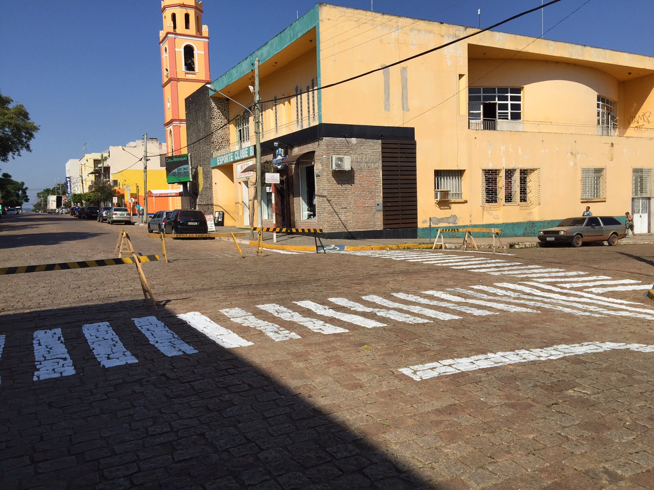 Faixas de pedestres e pontos de acessibilidade recebem melhorias no centro de São Sepé