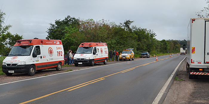 Caminhão colide em carro em estrada entre Restinga Sêca e Santa Maria