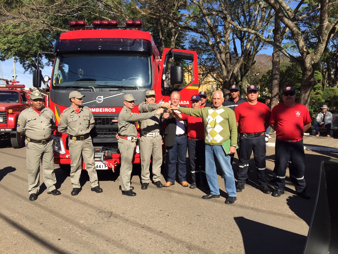 caminhao bombeiros entrega (1)