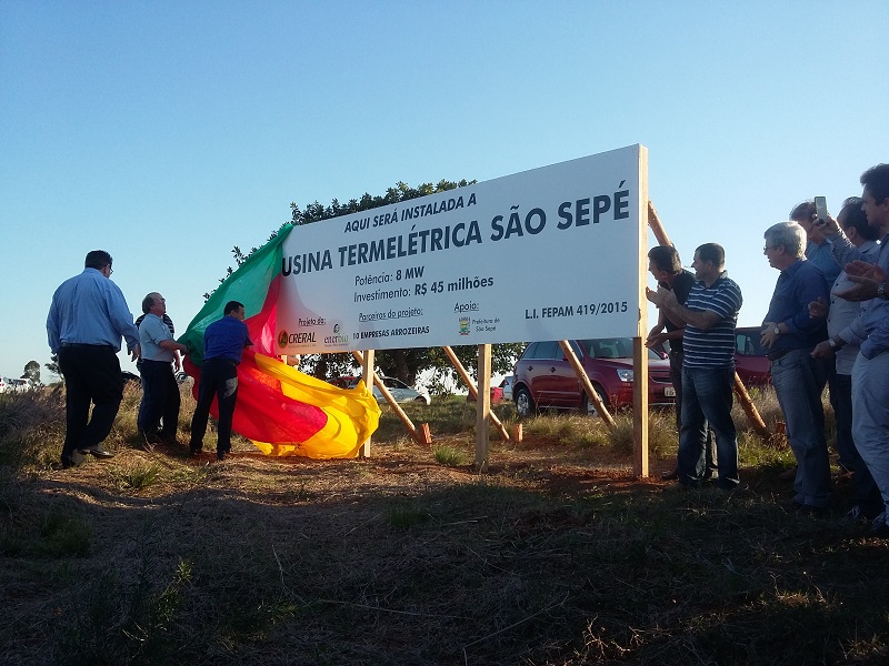 Autoridades descerram placa onde será construída a nova Usina Termelétrica de São Sepé