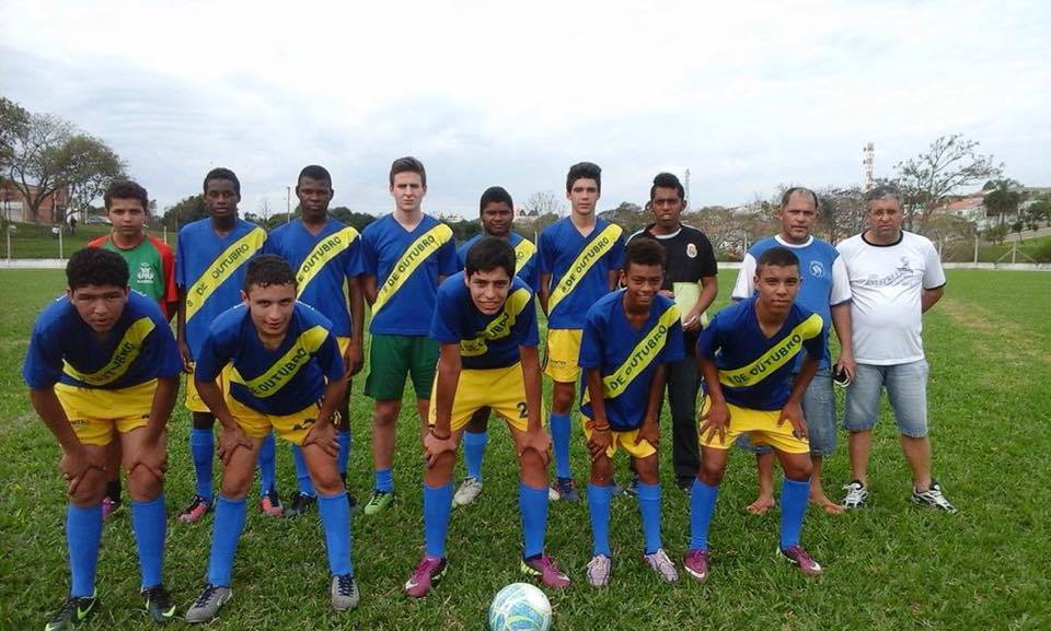 Escolinha de futebol de São Sepé busca recursos para disputar torneios