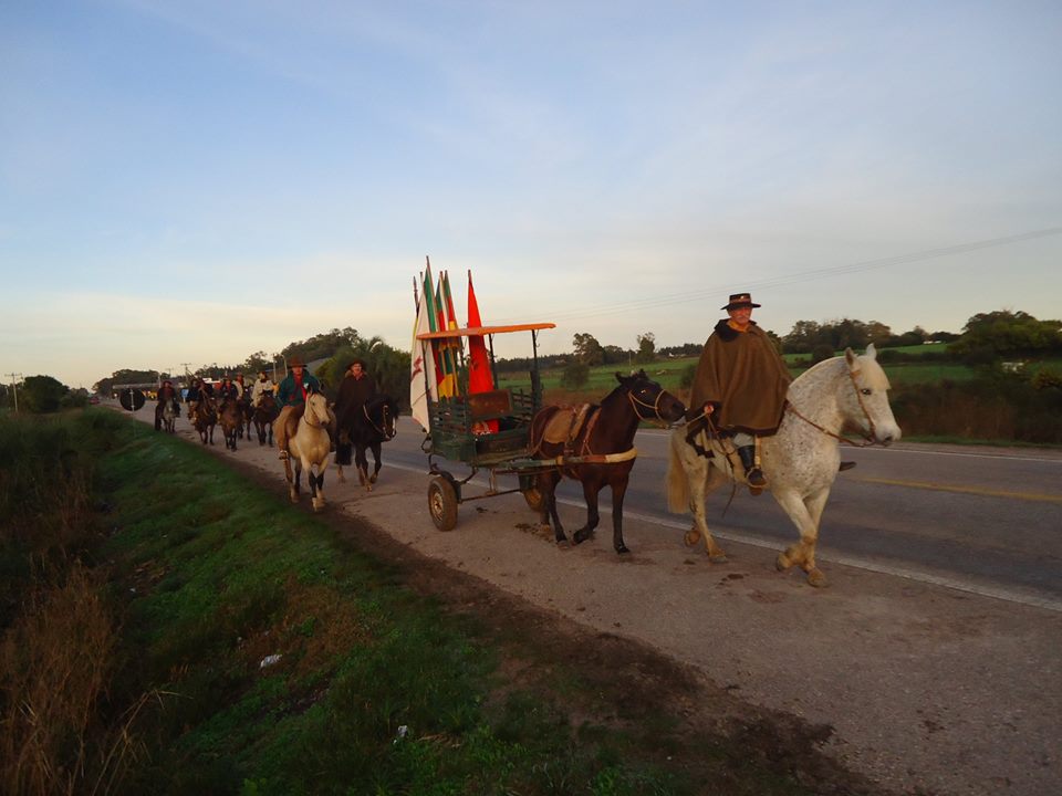 Grupo de cavalgada realiza sorteio de prêmios nesta sexta-feira em São Sepé