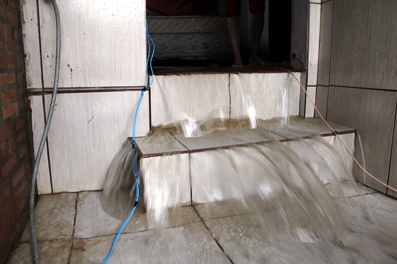 CHUVA DEZEMBRO 2015 ALAGAMENTOS (32)