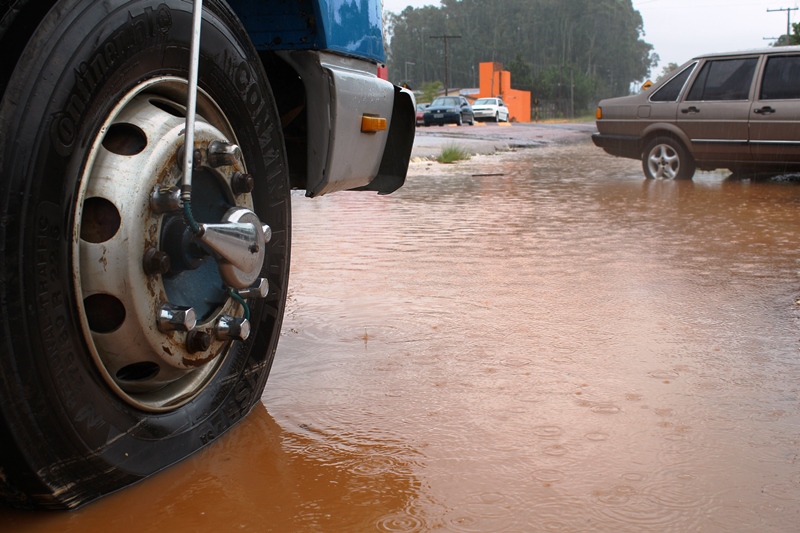 CHUVA DEZEMBRO 2015 ALAGAMENTOS (57)