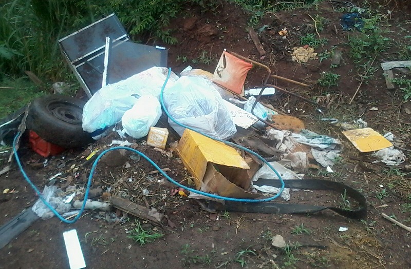 lixo bairro santos mutirao (3)