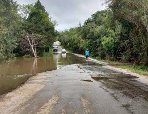 tunas bloqueio rs 149 enchente