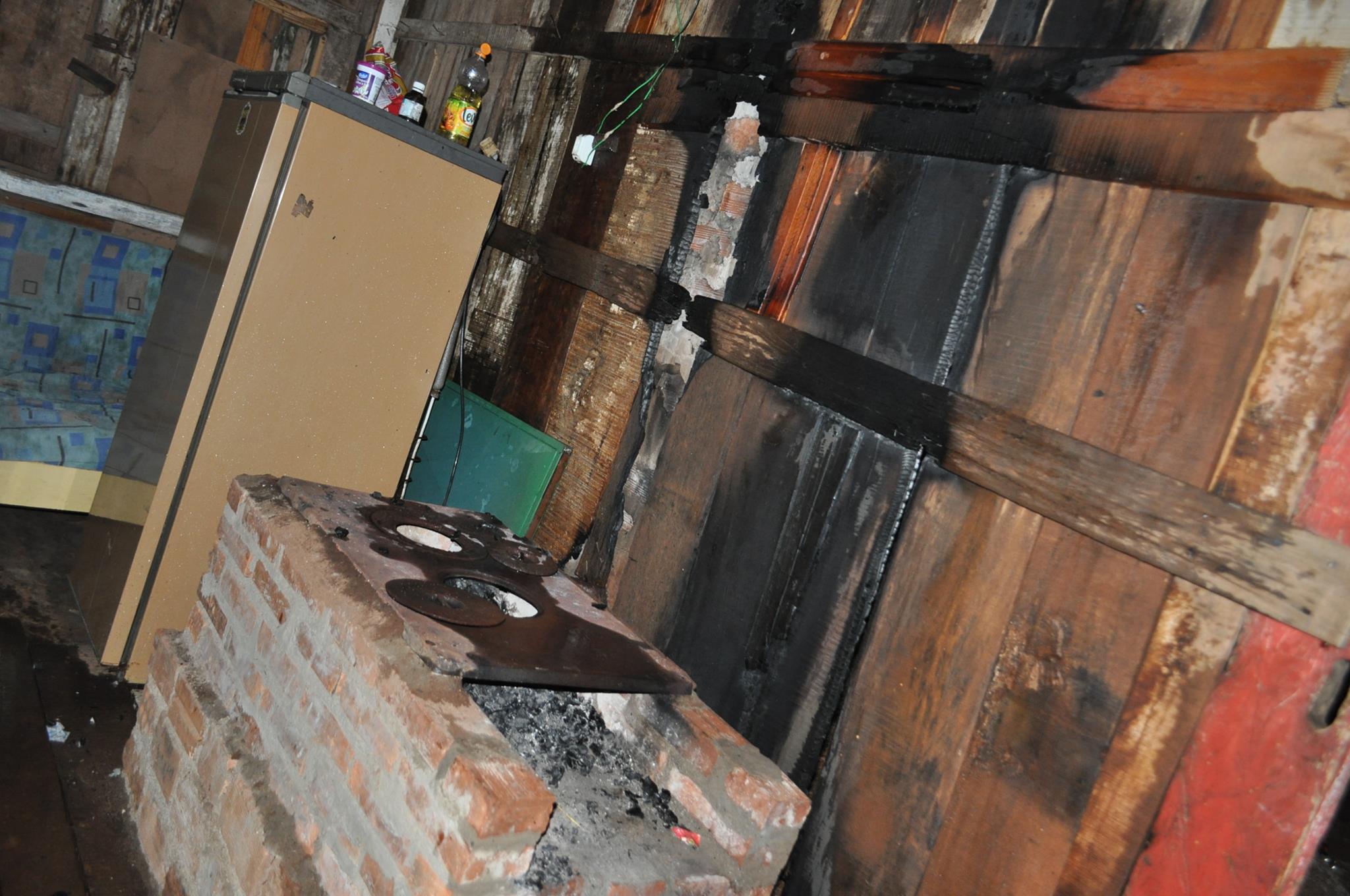 Bombeiros evitaram que fogo destruísse galpão em bairro de São Sepé