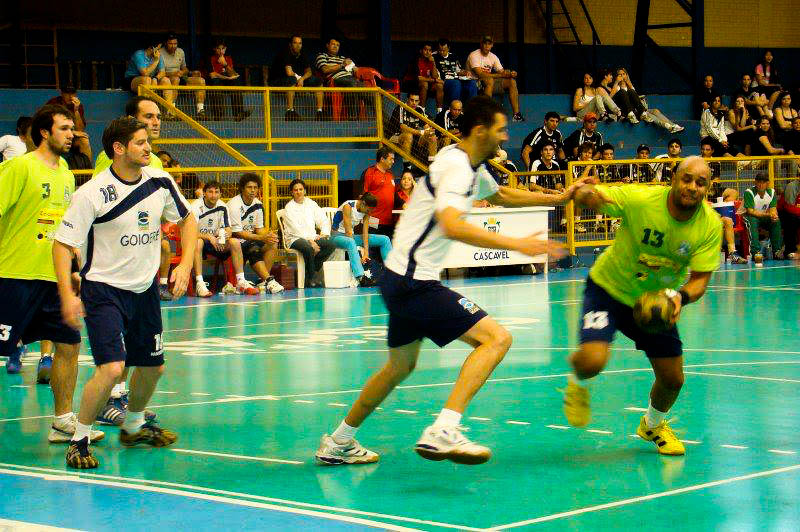 999998_1387321438158882_1183037789_n-2