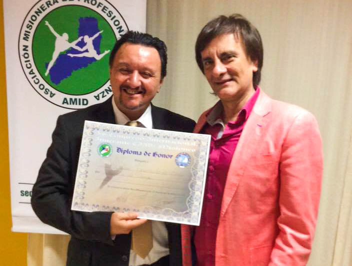 12804333_10153984782744443_1065589208_n-2