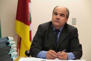 juiz-confirma-novo-julgamento-da-rodin-para-15-de--1456869373FVB