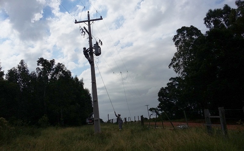 aes-sul-postes-luz-9