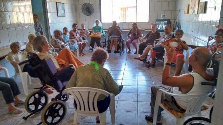Projeto cultural leva oficina de dança educativa ao Lar do Idoso de São Sepé