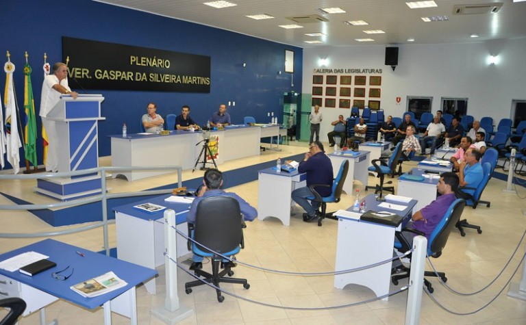 Câmara de Vereadores aprova aumento de horas para monitores da Casa de Passagem