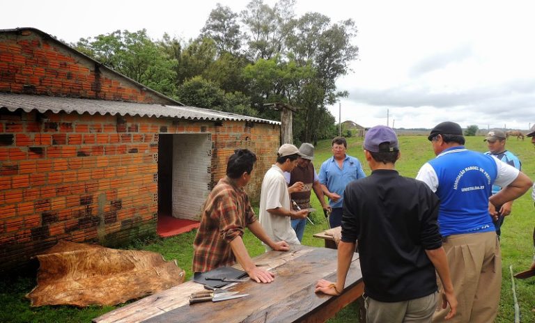 Sindicato Rural abre vagas para o curso “Guasqueiro – Trabalhar o Couro”