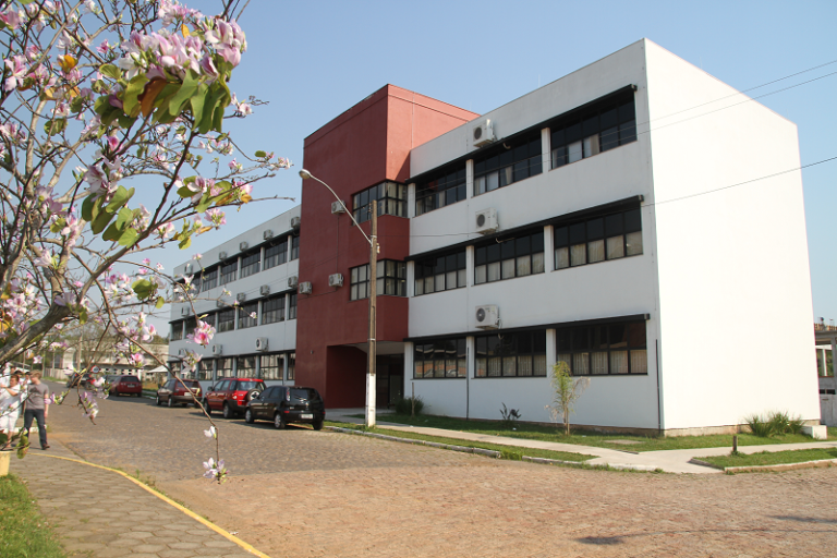 Colégio Técnico Industrial da UFSM abre 131 vagas