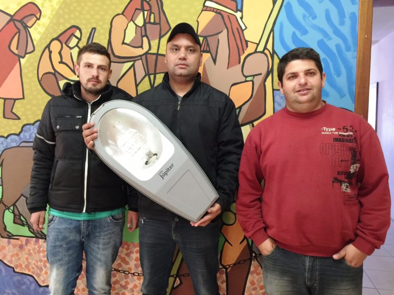 Centro e praças devem ganhar nova iluminação nos próximos dias