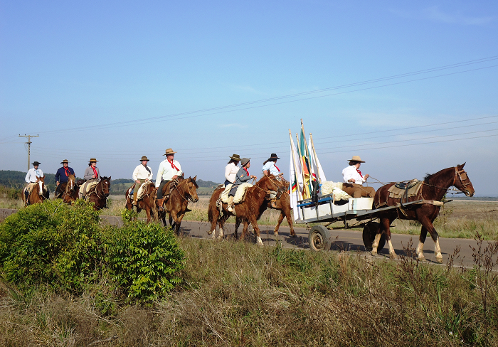 Chama crioula chega a São Sepé após cavalarianos percorrerem 270 km