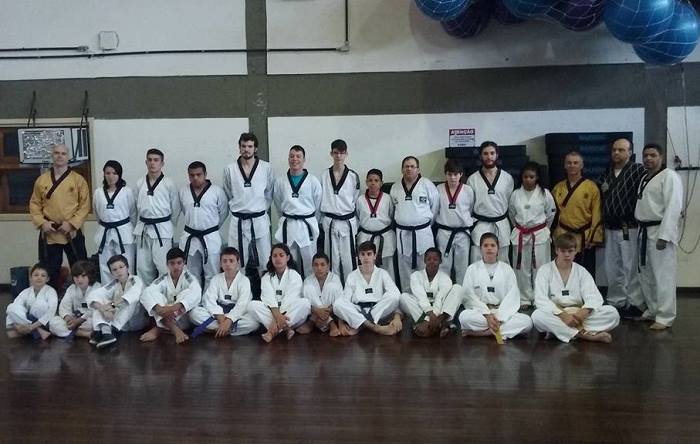 Membros do “Garra Taekwondo Clube” participaram de evento em Santa Cruz