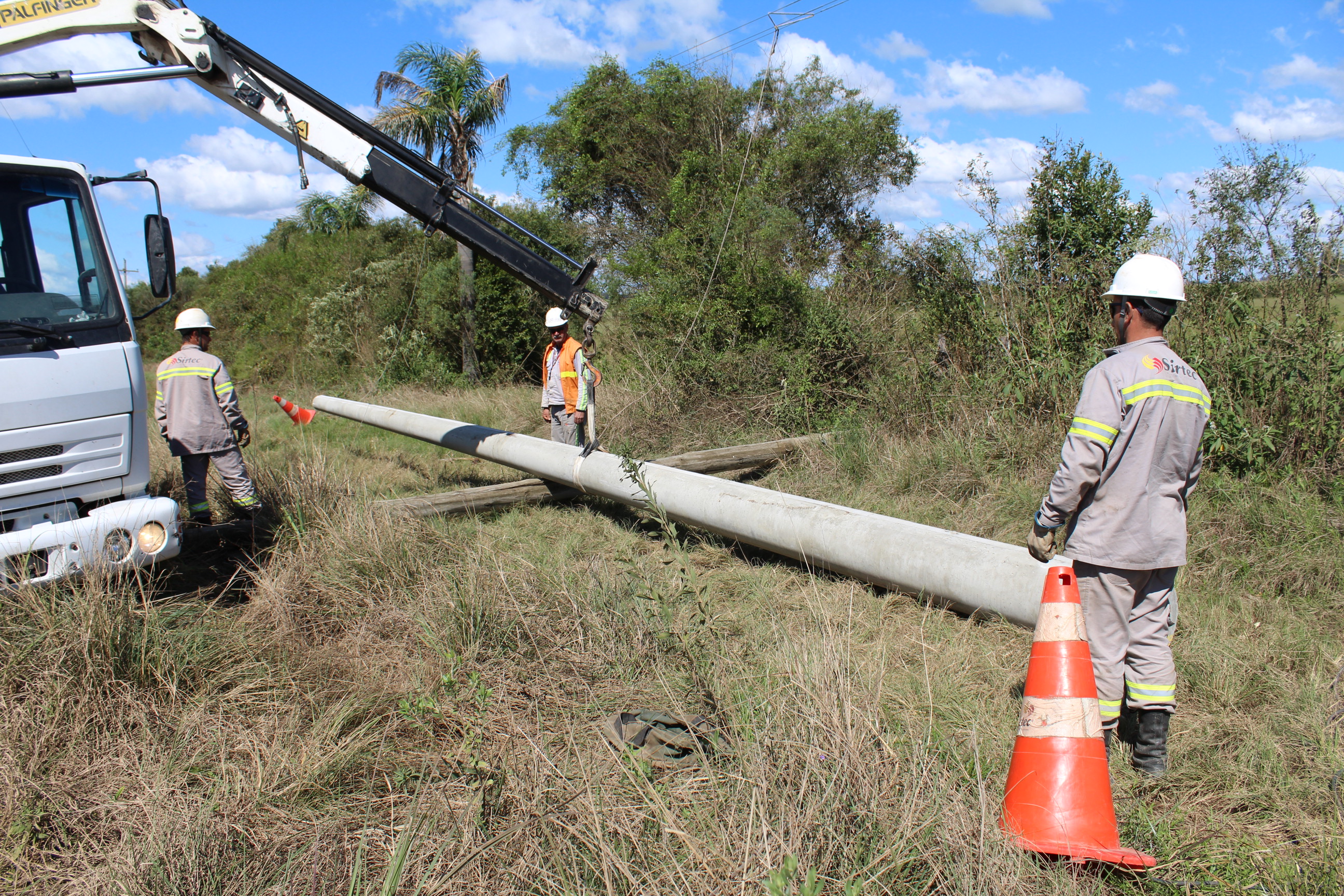 aes-sul-luz-poste-interior-10