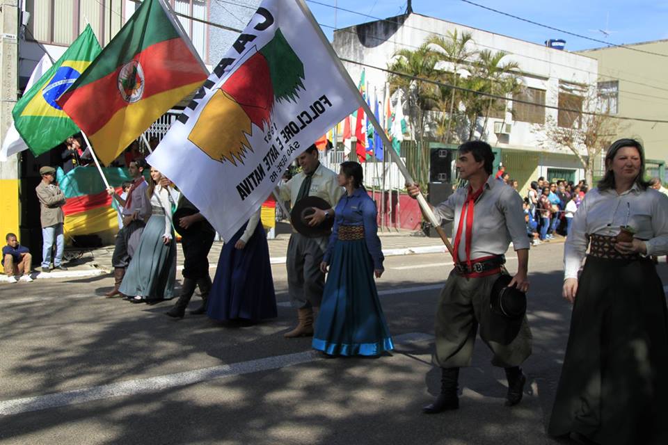 desfile-farroupilha-2016-20-de-setembro-cavalos-18