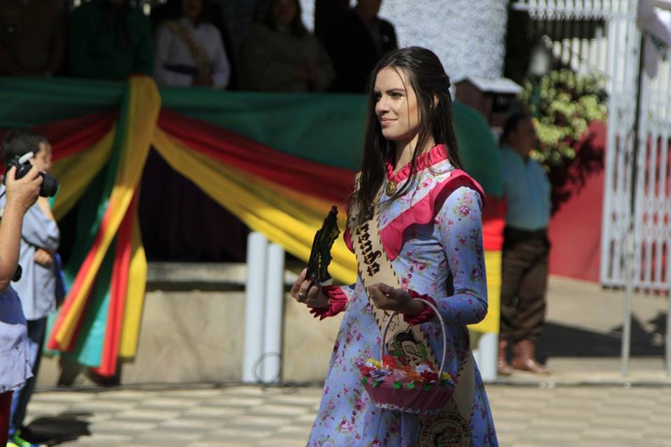 desfile-farroupilha-2016-20-de-setembro-cavalos-21