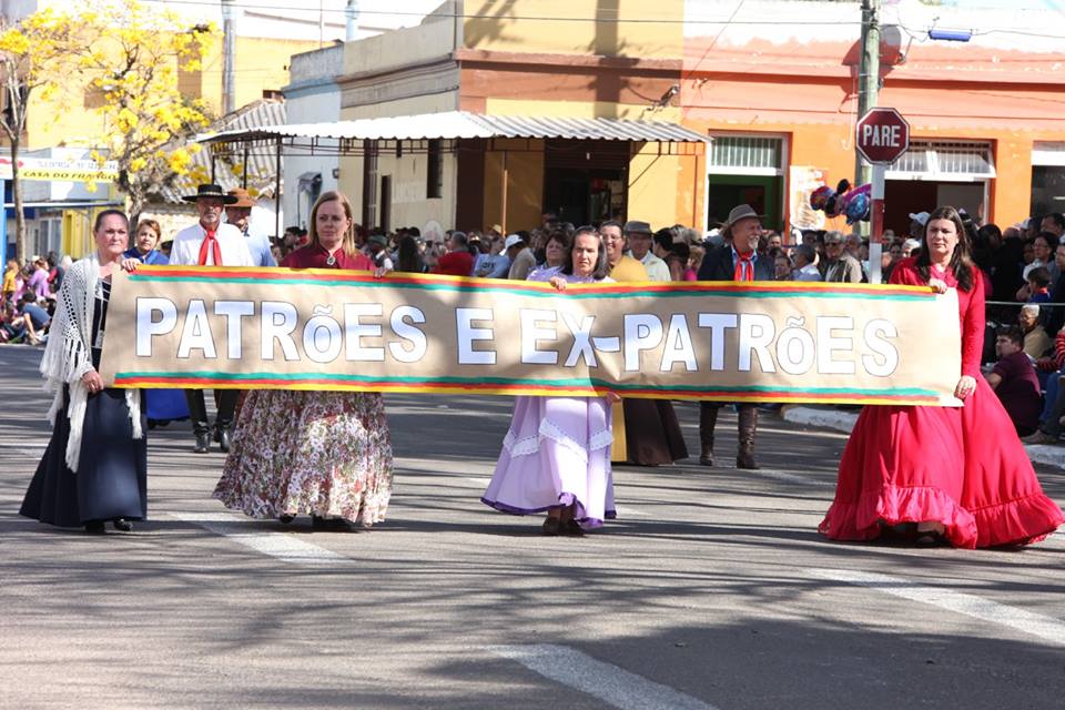desfile-farroupilha-2016-20-de-setembro-cavalos-26