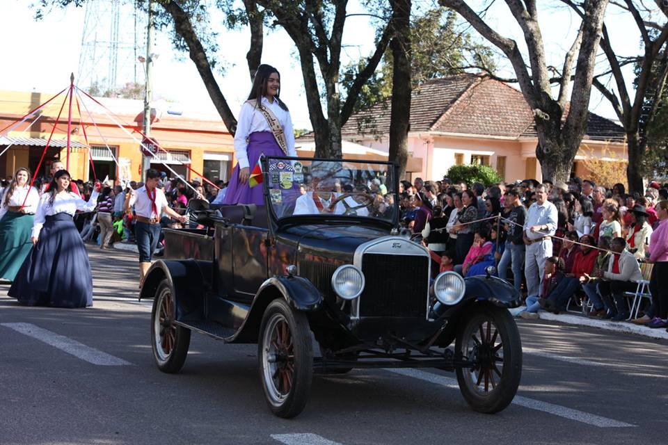desfile-farroupilha-2016-20-de-setembro-cavalos-31