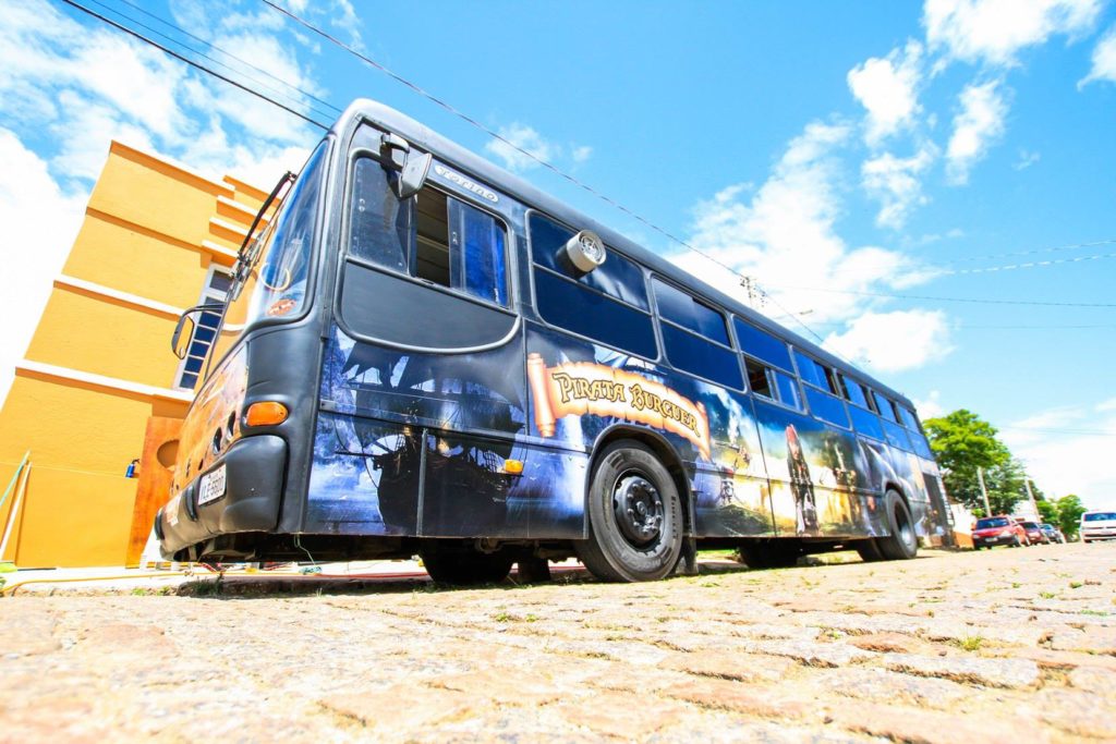 pirata-lanches-food-bus-6