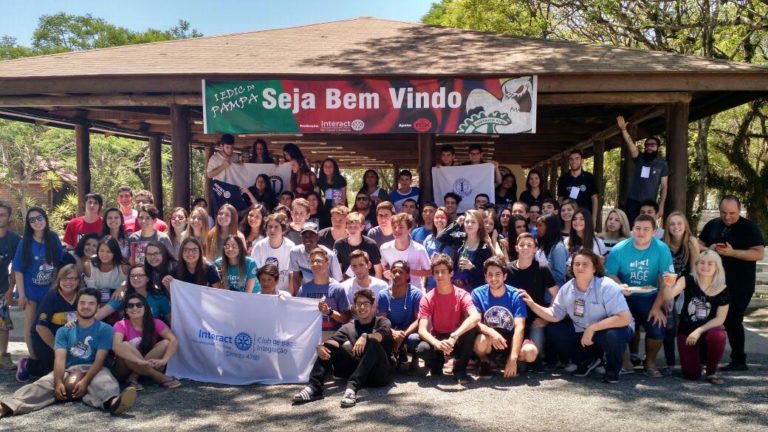 Sepeenses do Rotary e do Interact participaram de encontro em São Gabriel