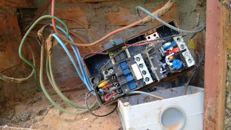 Vandalismo em componente eletrônico deixa moradores do Bairro Schirmer sem abastecimento de água