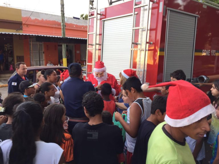 “Natal do Coração” reuniu centenas de crianças no centro de São Sepé