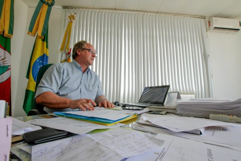Com poucas mudanças, prefeito de São Sepé anuncia equipe do governo para nova gestão