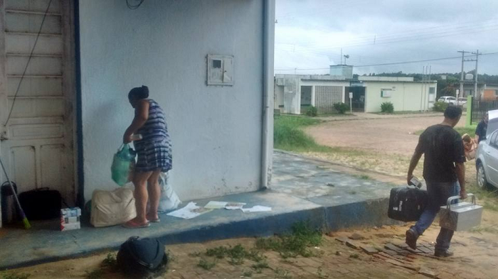 Família que dormiu na rua em São Sepé ganha um lar