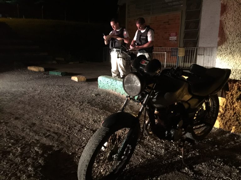 BM apreende motocicleta que pode ter sido utilizada em crimes em São Sepé