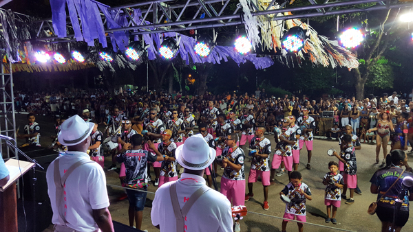 Carnaval de São Sepé começa com praça lotada e homenagens