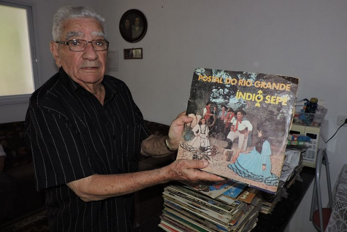 Aos 83 anos, cantor Índio Sepé projeta novo CD para 2017