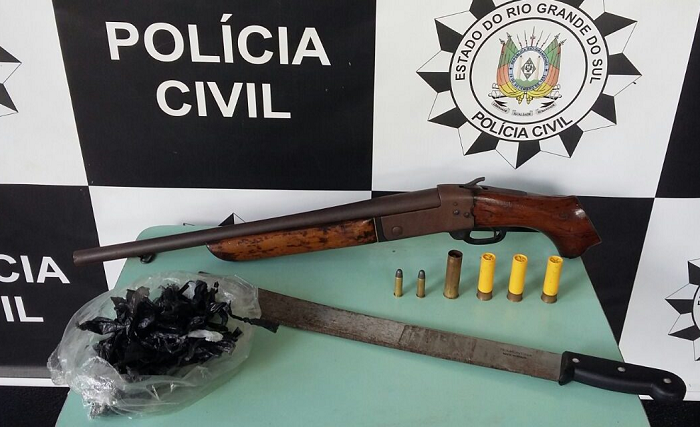 Polícia apreende arma, drogas e munição em Caçapava do Sul