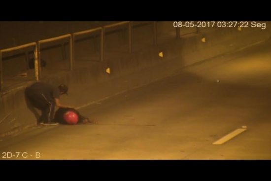 Morador de rua suspeito de roubar caçapavano caído em túnel em Florianópolis é preso
