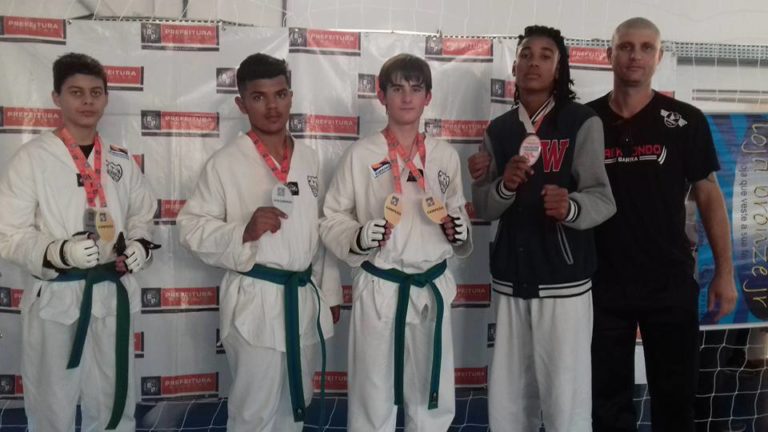 Sepeenses da “Garra” conquistam quatro ouros e duas pratas no Taekwondo