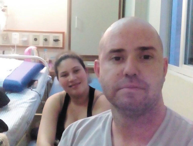 Na luta contra o câncer, jovem de Formigueiro busca ajuda para remédio de R$ 8,7 mil por semana