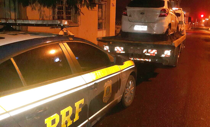 PRF recupera em São Sepé veículo roubado