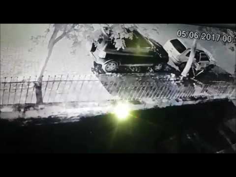 Vídeo flagra homem furtando rádio de veículo no Centro de São Sepé