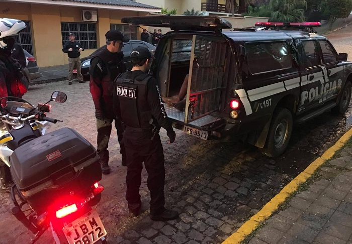 Polícia prende suspeitos de participação em assaltos em São Sepé
