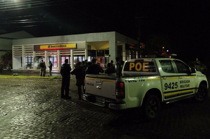 Polícia investiga arrombamento de banco em Agudo